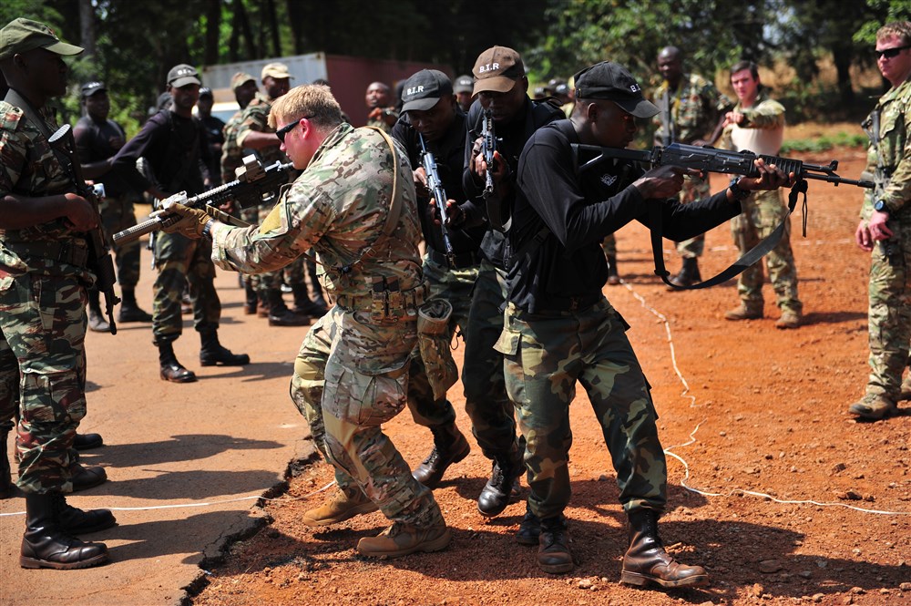 U.S. and Cameroonian special forces at the Silent Warrior exercise in 2013. Credit: Master Sgt. Larry W. Carpenter Jr./ US Air Force